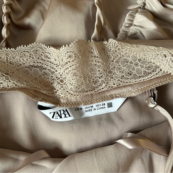 Zara Lace Bodysuit - Picture 5 of 5